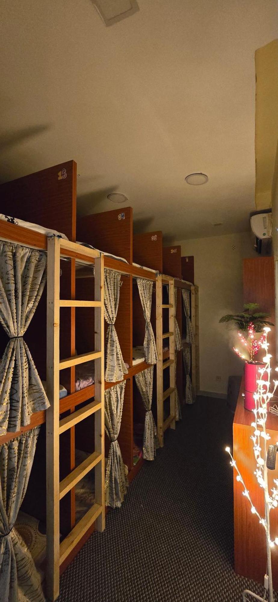 Bed and Breakfast Alharaki Capsule Dubai Exterior foto