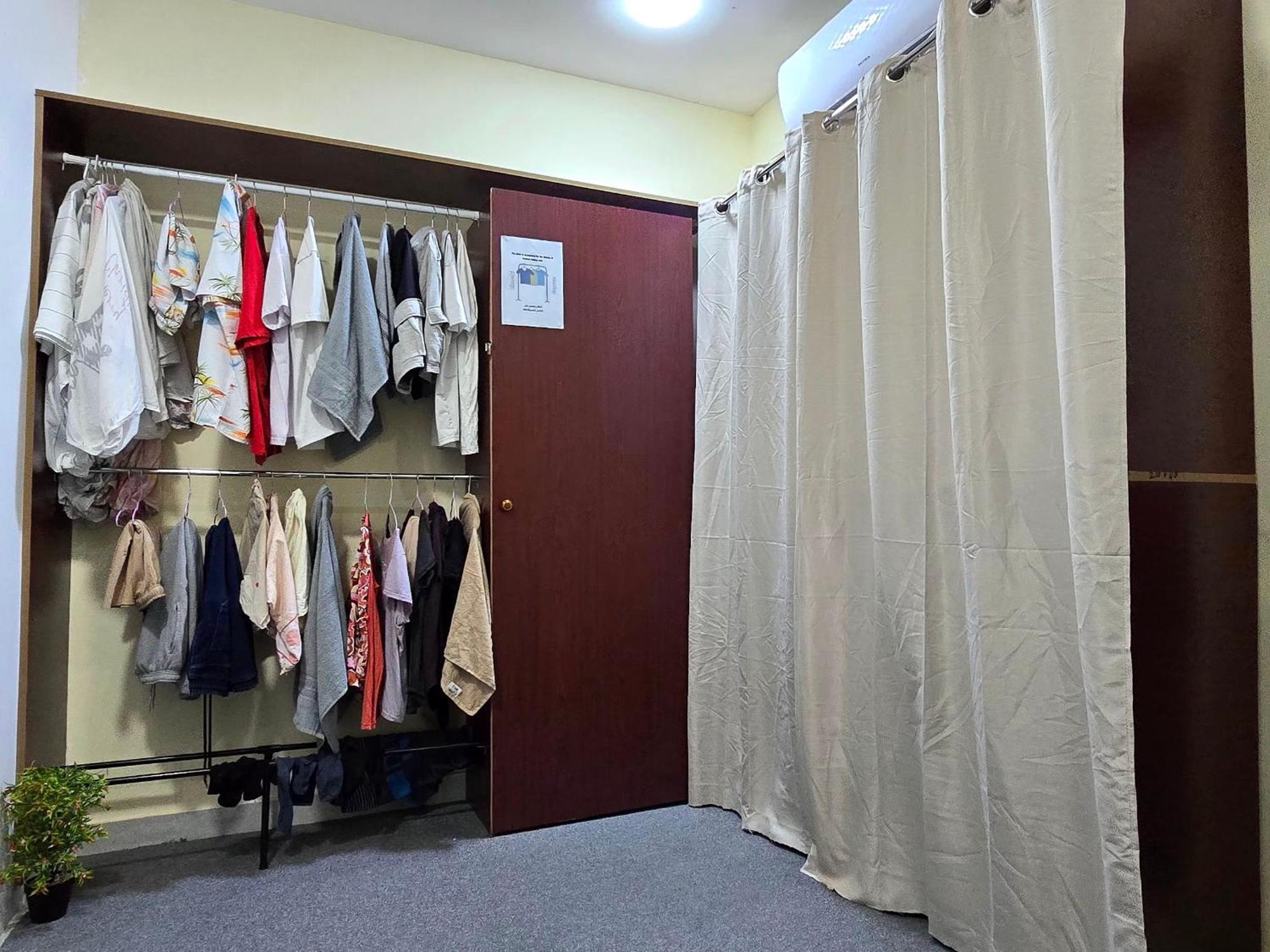 Bed and Breakfast Alharaki Capsule Dubai Exterior foto